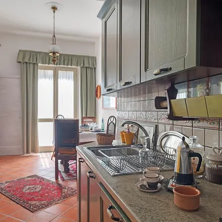 Casina Di Marnie * Balestrate